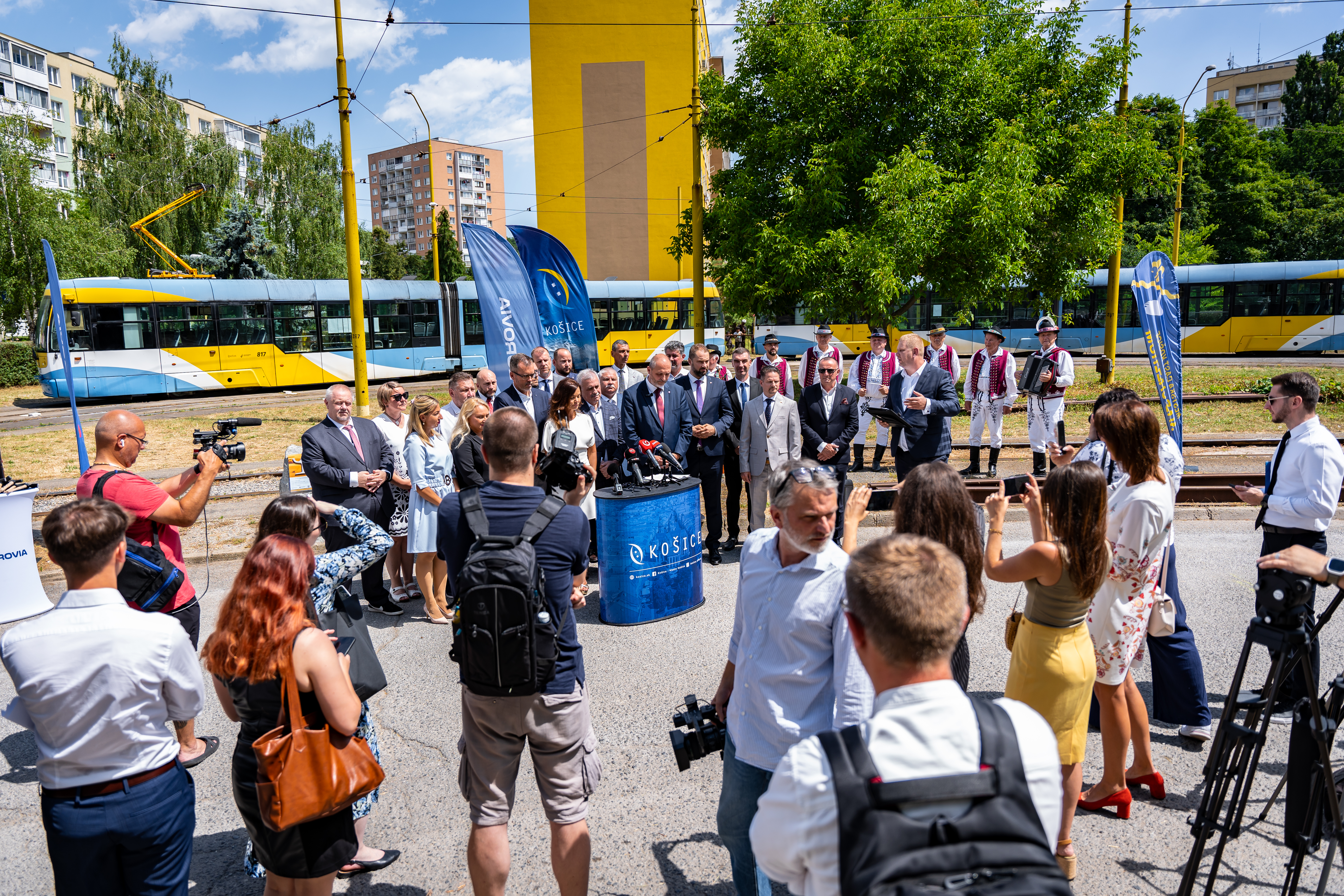 Tlacovy brifing - Modernizacia elektrickovych trati MET 2-16